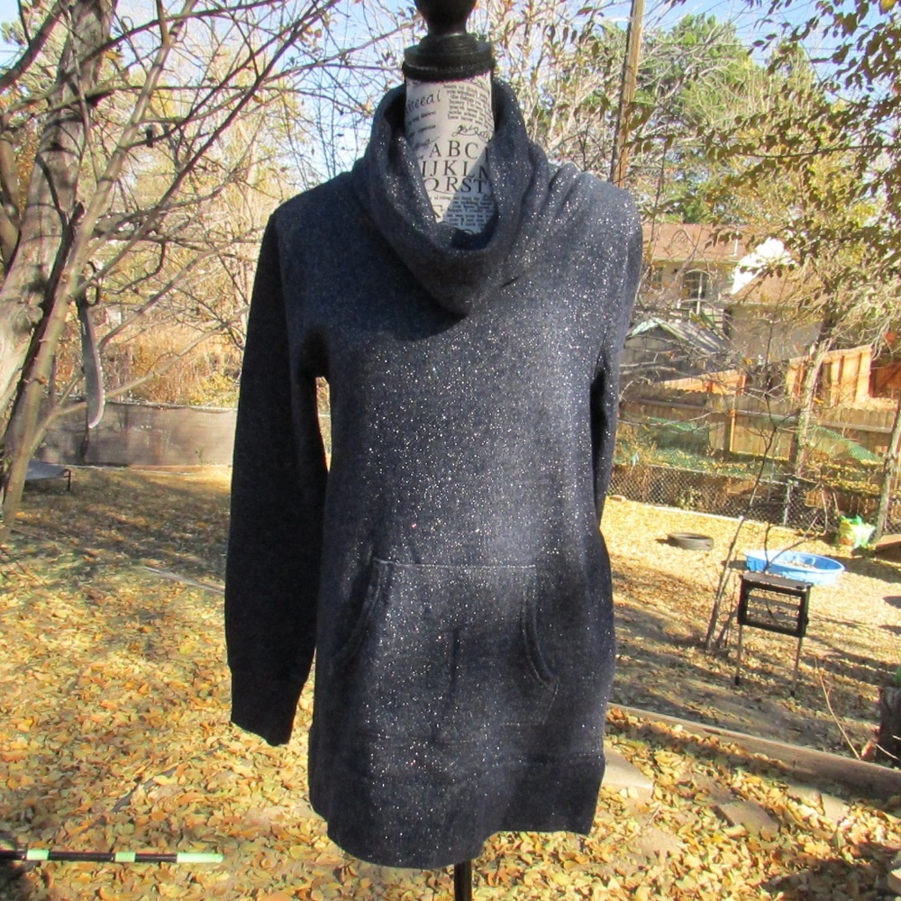 GAP Warm Sweatshirt & Comfy Jogger Pants Set - Picture 2 of 11